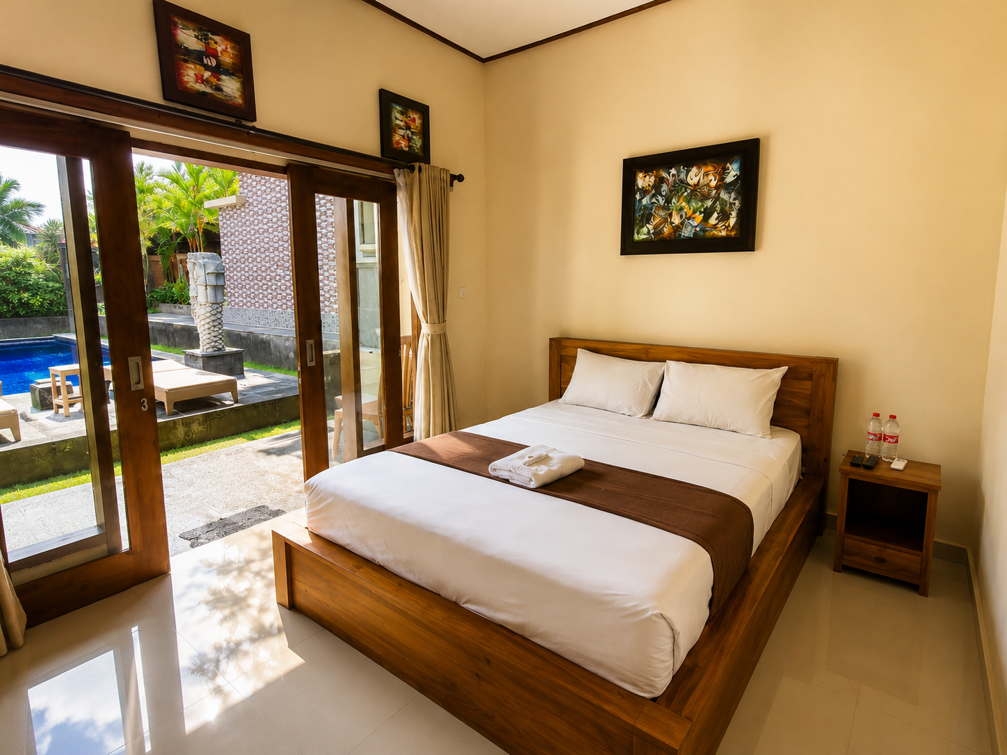Hotel Lilis Cempaka Mas Photo 2